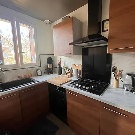 Apartment Cosy Dans Un Quartier Pavillonnaire Proche De Paris Argenteuil